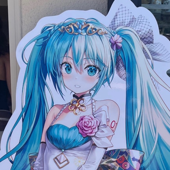 Meet your Posher, Helena - Picture 1 of 1